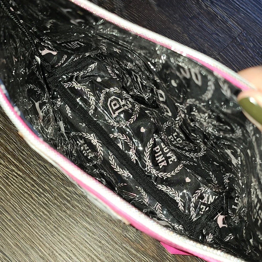 2-pc VS PINK Toiletry Set - Picture 5 of 8